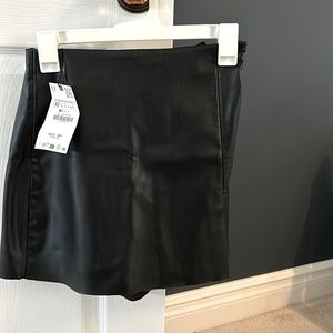 BRAND NEW ZARA black leather skort